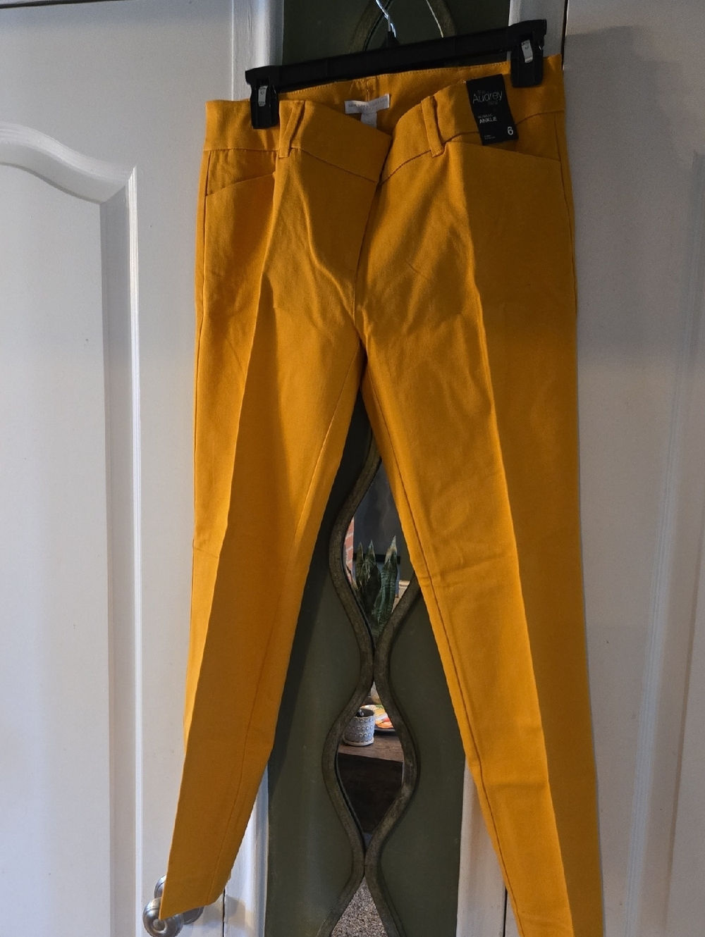 NY&Copany Audrey Mustard Yellow Ponte Slim Pants, NWT, Size 6